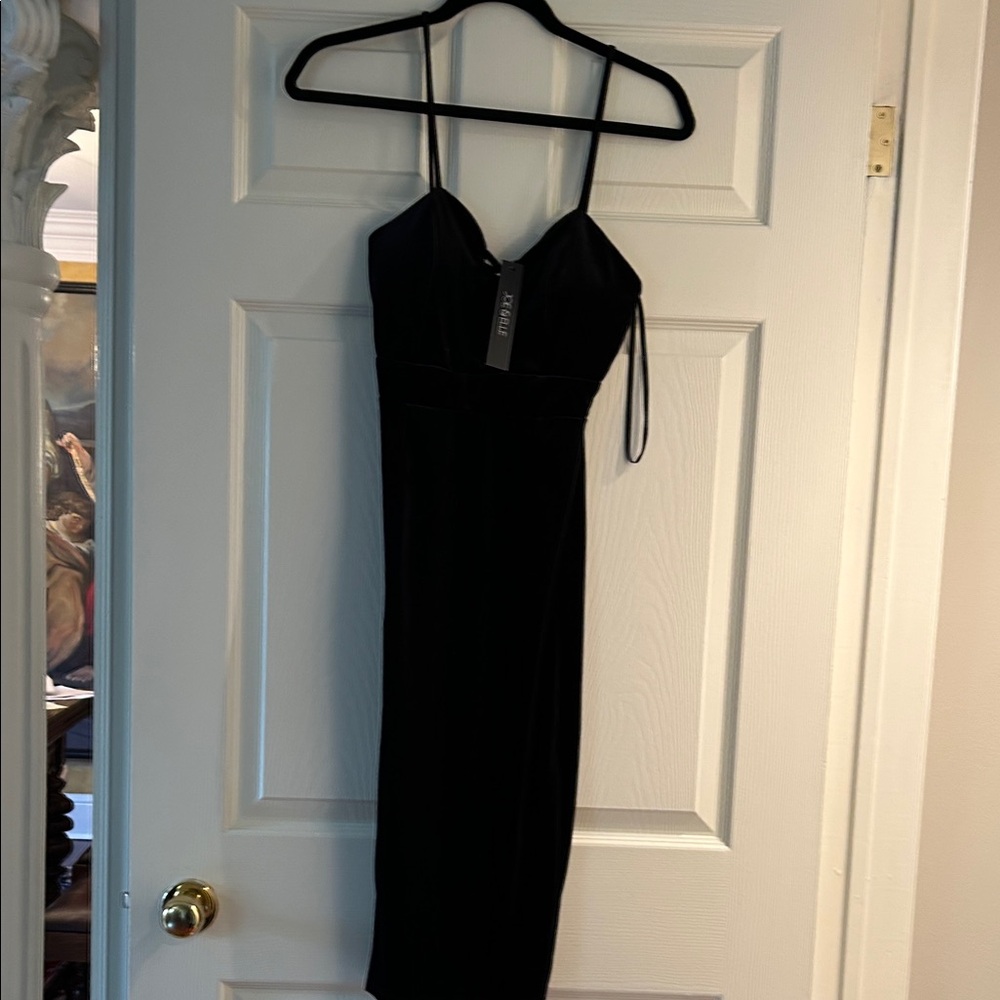 Joe & Elle Elegant Black Midi Dress